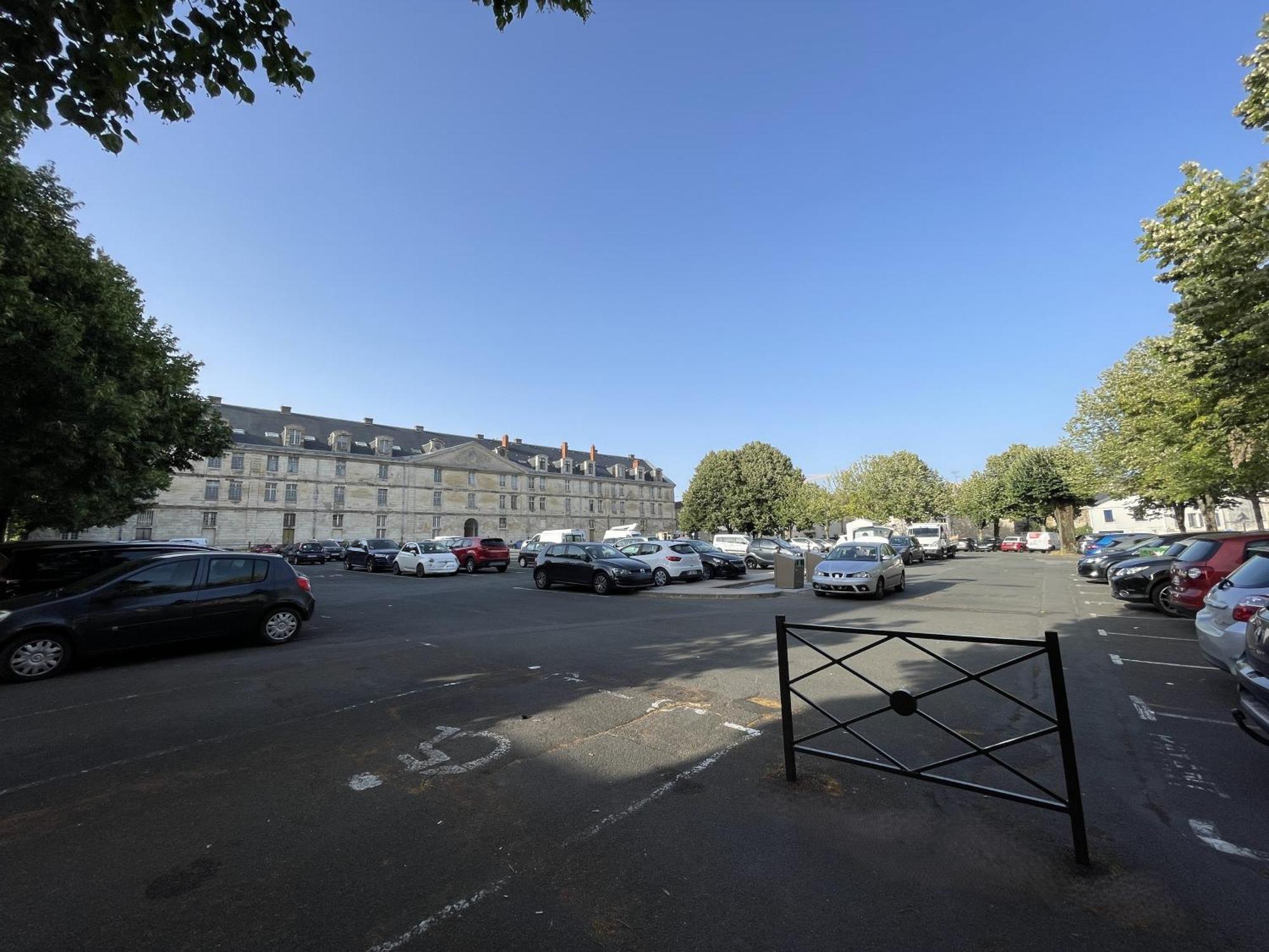 Chez Jean-Yves Et Zoe - Le Saint Andre - Au Calme, Tres Propre, Proche Parkings, Clim Διαμέρισμα Νιόρ Εξωτερικό φωτογραφία